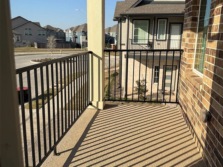 1442 Shaded Rock Dr — Photo 11