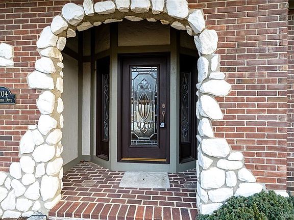 4th image of 1704 River Ridge Dr
