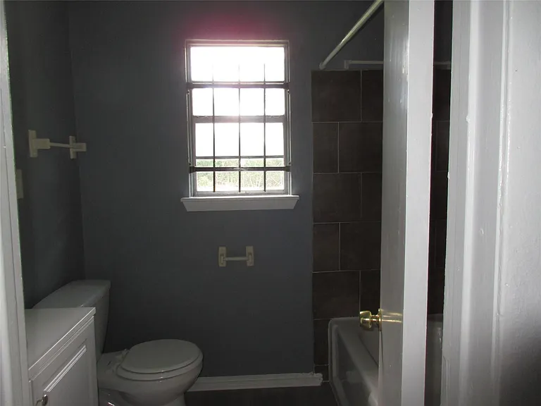 6315 Roughlock St — Photo 9