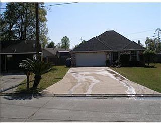 5th image of 157 Summerwood Dr