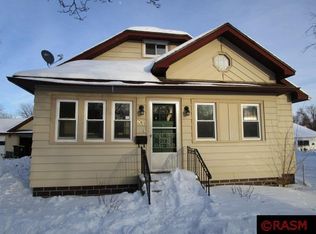 765 3rd Ave SW, Wells, MN 56097