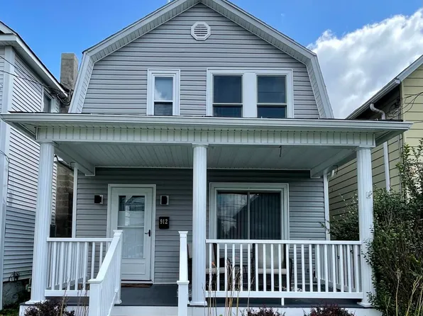 912 Lincoln Ave, Blakely, PA 18447