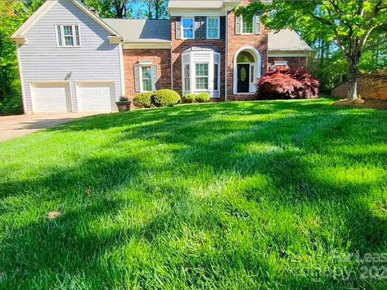 8711 Piccone Brook Ln — Photo 1