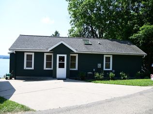 E13641 Idlewild Rd, Merrimac, WI 53561