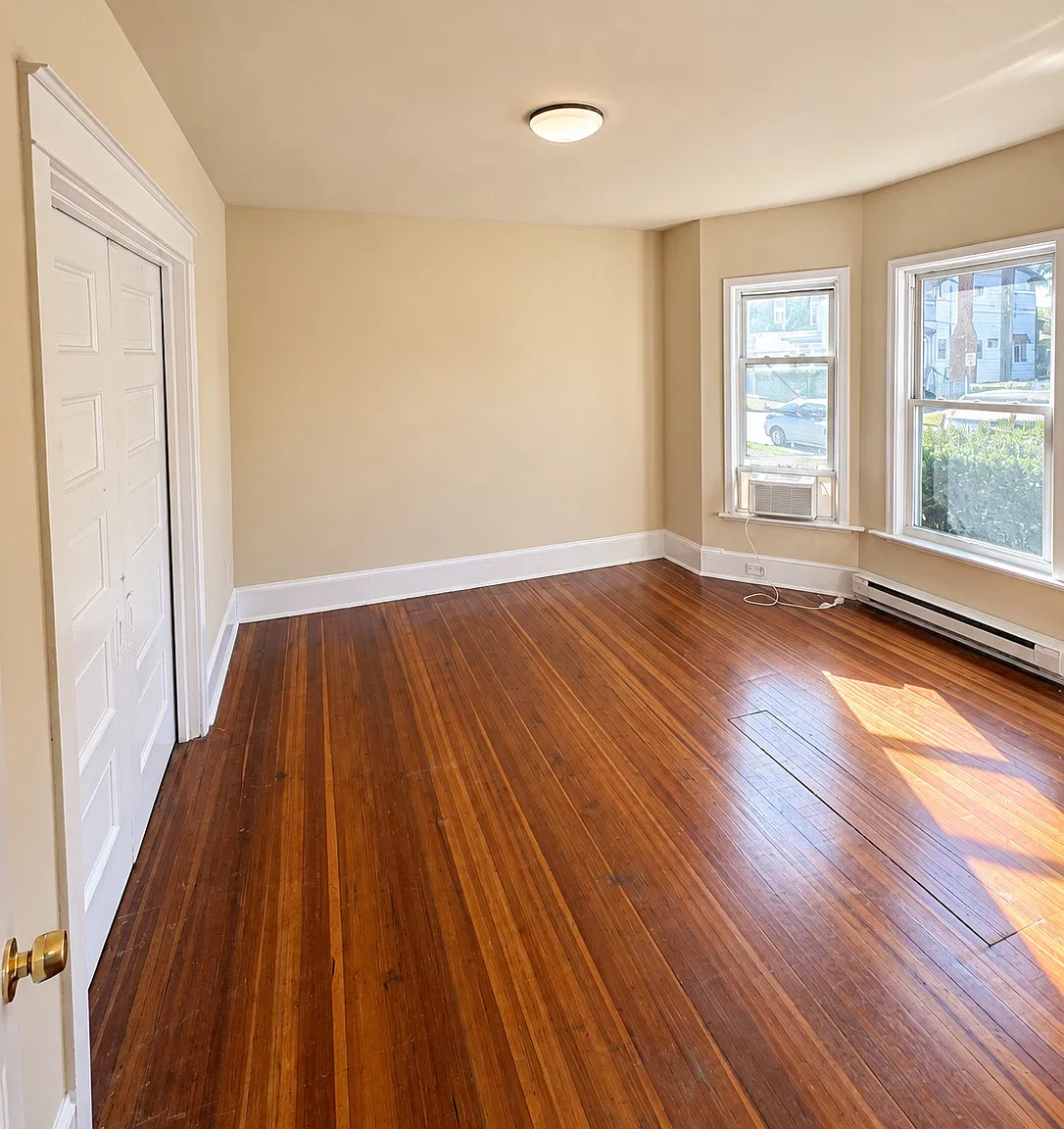 3 bed, $2,250 — Photo 2