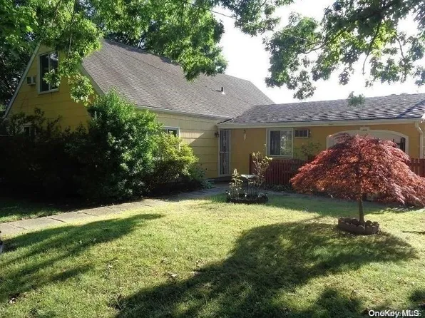 1416 Islip Avenue, Brentwood, NY 11717