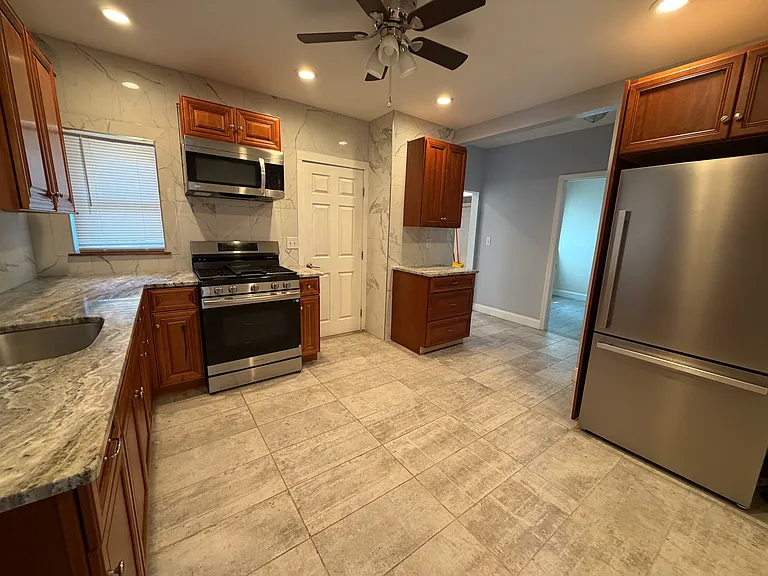 183 Myrtle Ave #1 — Photo 14