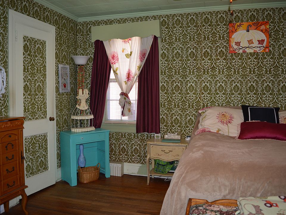 1st image of 1224 Park Ave