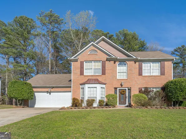 6914 Waters Edge Dr, Stone Mountain, GA 30087