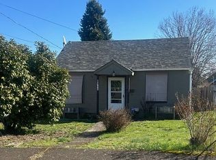 1450 SW 9th St, Dallas, OR 97338