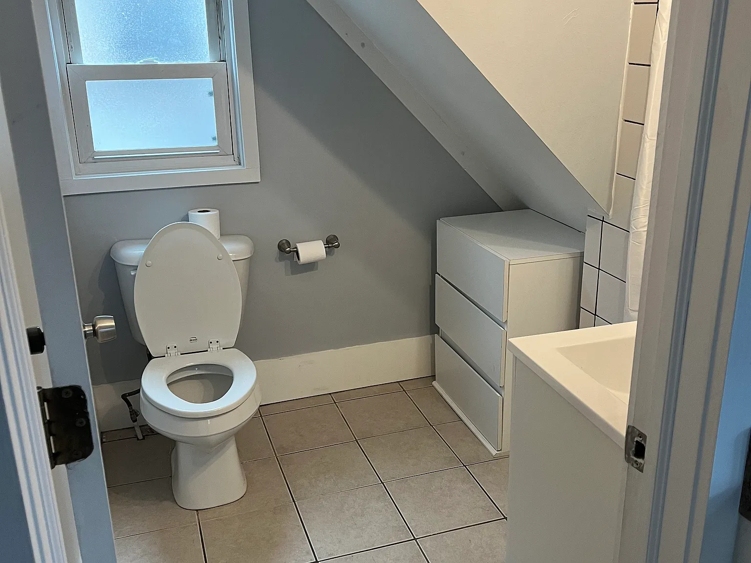 1 bed, 1000 sqft, $1,250 — Photo 4