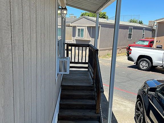 5th image of 555 Moffat Blvd #44