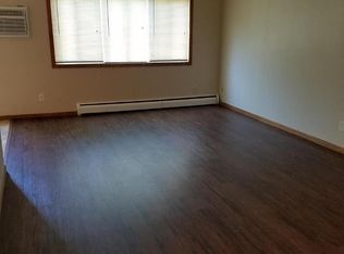 3300 Douglas Dr N APT 14, Crystal, MN 55422