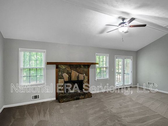 3rd image of 50 Stone Creek Dr