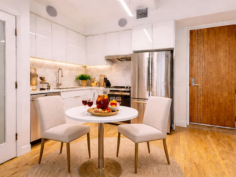 HWH Luxury Living — Photo 81