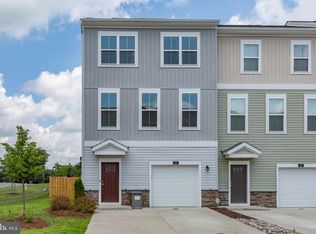 430 Snowberry Ln, Fredericksburg, VA 22405