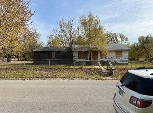 700 E 3rd St, Watonga, OK 73772