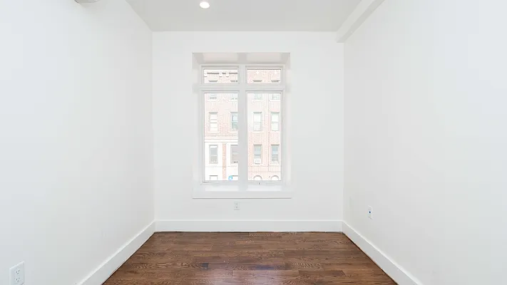 Rented by Nooklyn NYC LLC | media 58