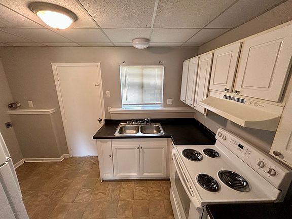 3rd image of 202 Grace St #B