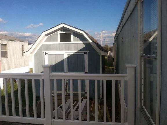 2nd image of 206 Redbud Dr