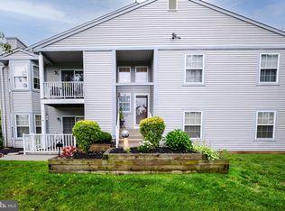608 Sweetwater Dr, Cinnaminson, NJ 08077