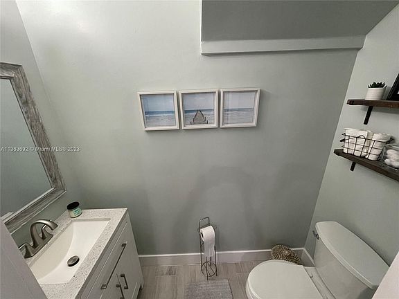 5th image of 21921 SW 93rd Pl