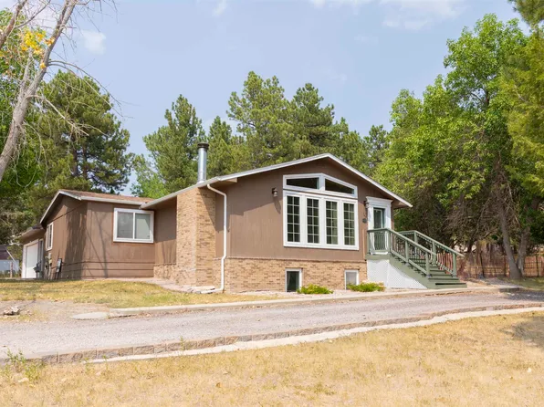 745 Salem Ave, Newcastle, WY 82701