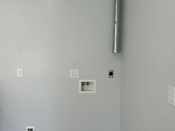 5th image of 9935 Marshall St #9925