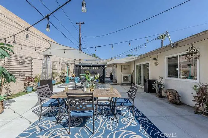 2219 W Coronet Ave — Photo 13