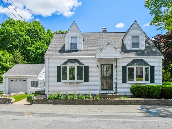 57 Strafford Rd, Westwood, MA 02090