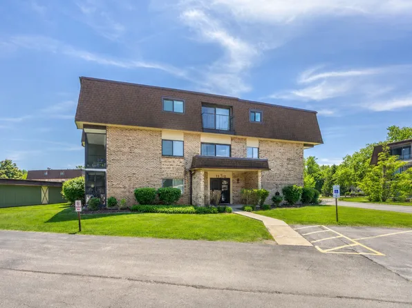 11136 Center Rd APT C, Palos Hills, IL 60465
