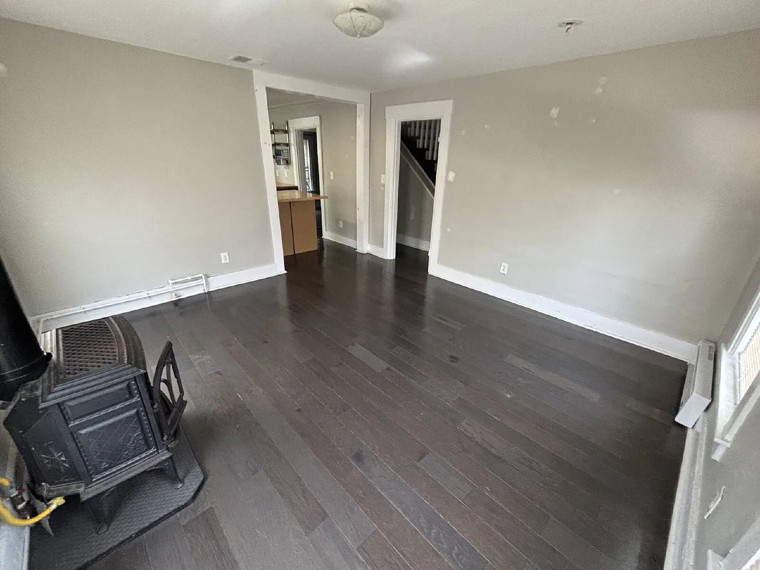 3 bed, 1.0 bath, $1,950 — Photo 3
