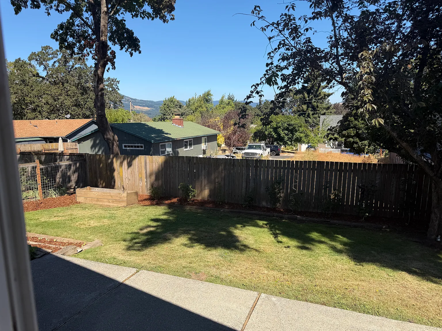 3 bed, 1144 sqft, $2,850 — Photo 3