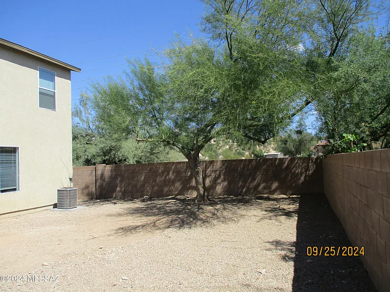 1061 W Sea Fan St — Photo 24