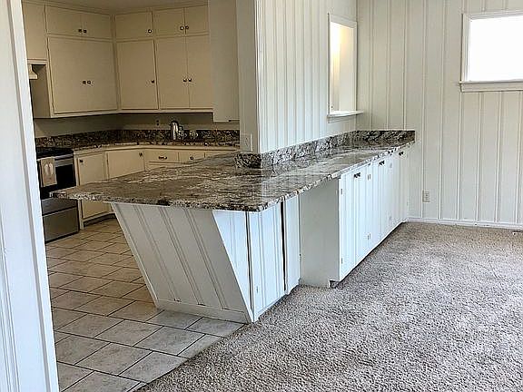 granite wraps around 