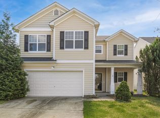 2010 Woodsdale Dr, Durham, NC 27703