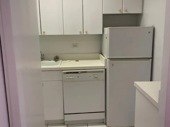 330 E. 46th Street image 3 of 8