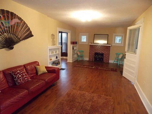 4th image of 961 NE Hiawassee Ave