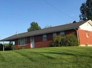 1002 E Lee St, Linn, MO 65051