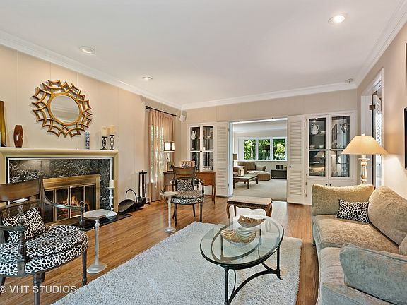 3rd image of 1652 Linden Ave