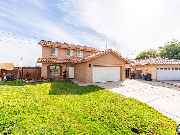 2nd image of 2301 Victoria Ct