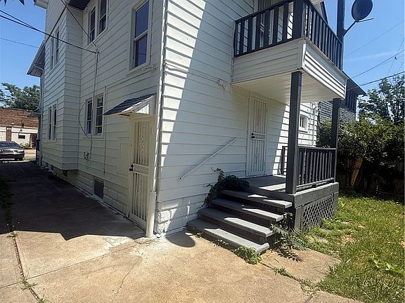 3rd image of 4236 E 131st St
