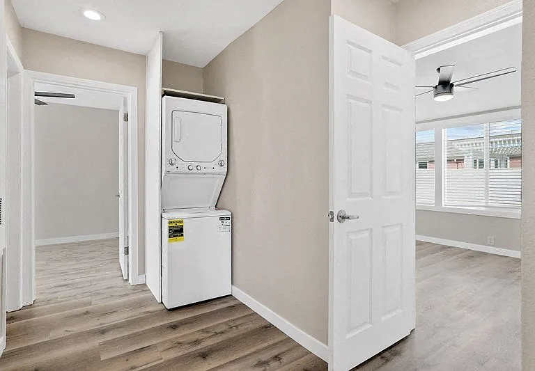 Huntington Manor Homes — Photo 3