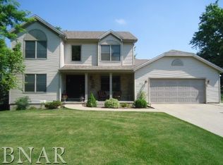 112 Boulder Dr, Gridley, IL 61744