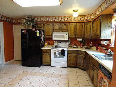 3rd image of 1200 Mockingbird Ln