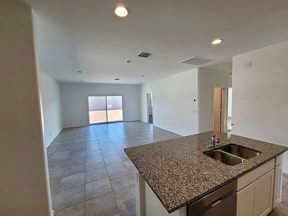 5th image of 1166 W Paradise Way