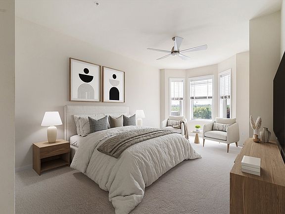 4th image of 11 Peters Farm Way #310