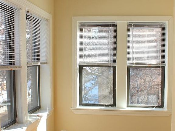 4th image of 3728 N Pine Grove Ave #Two