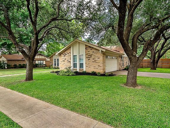 3rd image of 1113 Meadowview Dr