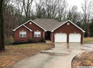 322 Beech Dr, Killen, AL 35645